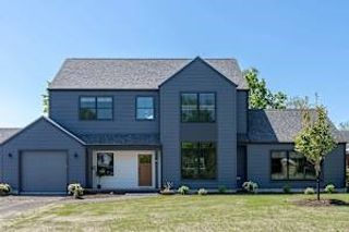 557 Bristol Ferry Road B, Portsmouth, RI 02871