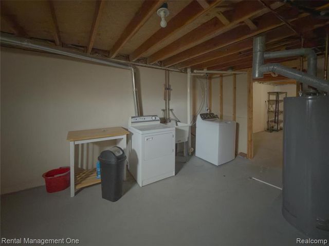 11575 Lynhurst Drive, Washington, MI 48094
