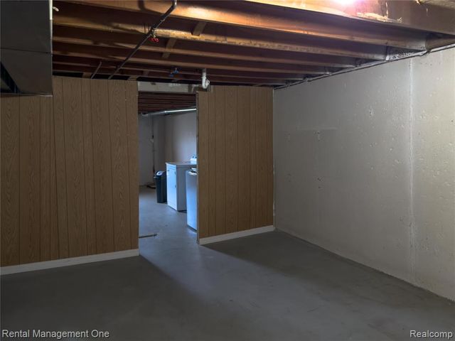 11575 Lynhurst Drive, Washington, MI 48094