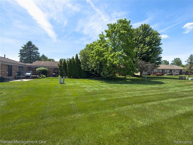 11575 Lynhurst Drive, Washington, MI 48094