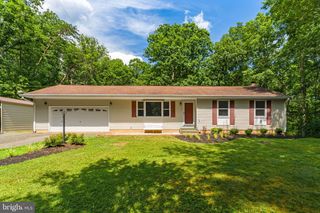 11053 BRENT TOWN RD, Catlett, VA 20119