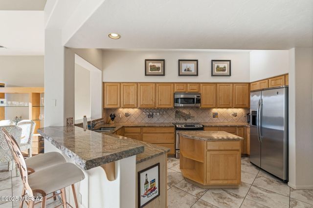 1465 W Bridalveil Place, Tucson, AZ 85737