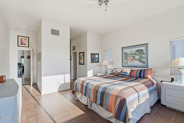 1465 W Bridalveil Place, Tucson, AZ 85737