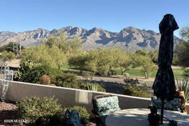 1465 W Bridalveil Place, Tucson, AZ 85737