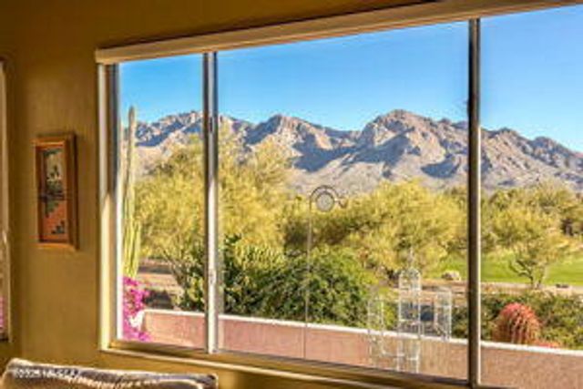 1465 W Bridalveil Place, Tucson, AZ 85737