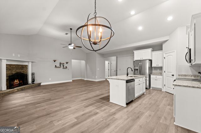 65 Academy Street, Pendergrass, GA 30567