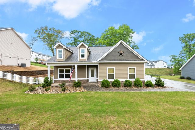 65 Academy Street, Pendergrass, GA 30567