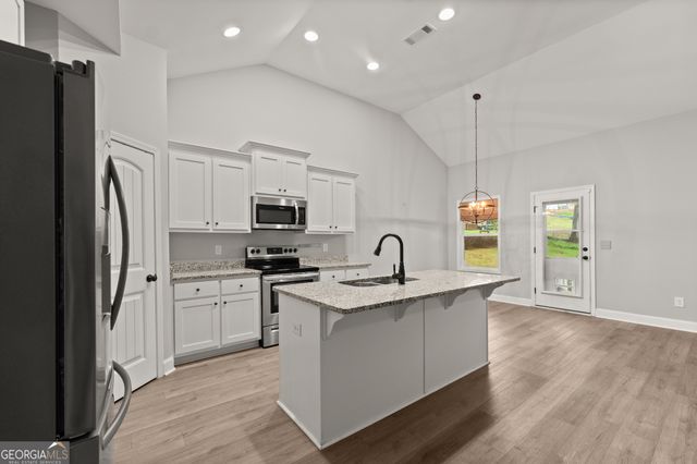 65 Academy Street, Pendergrass, GA 30567