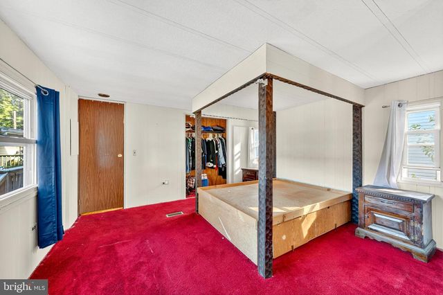 8220 AIRPORT RD #4, Northampton, PA 18067