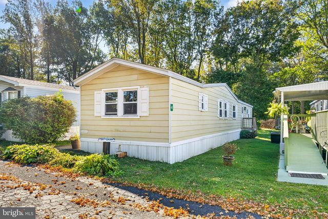 8220 AIRPORT RD #4, Northampton, PA 18067