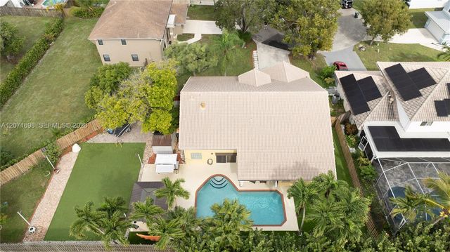 7101 NW 44th Lane, Coconut Creek, FL 33073