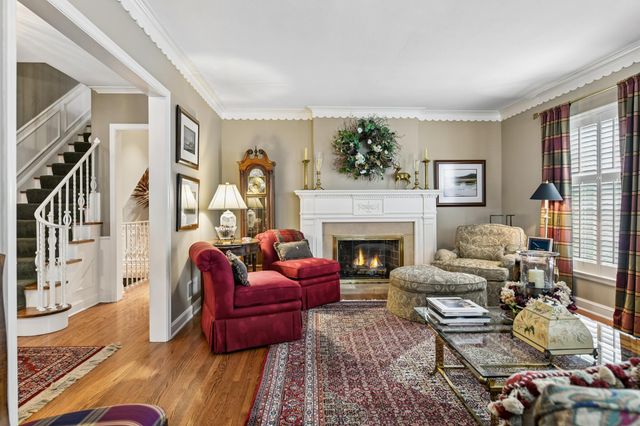 5011 Bruce Avenue, Edina, MN 55424