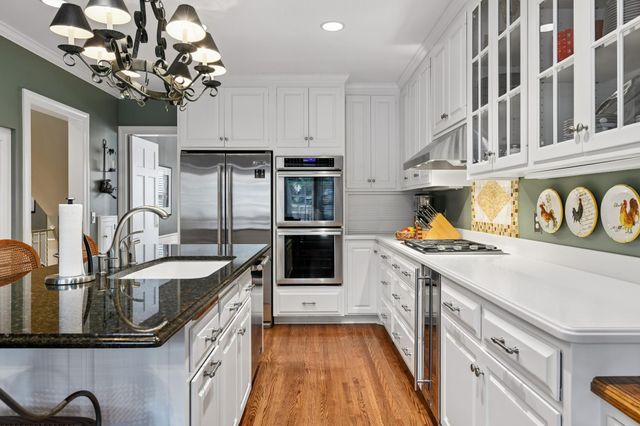 5011 Bruce Avenue, Edina, MN 55424