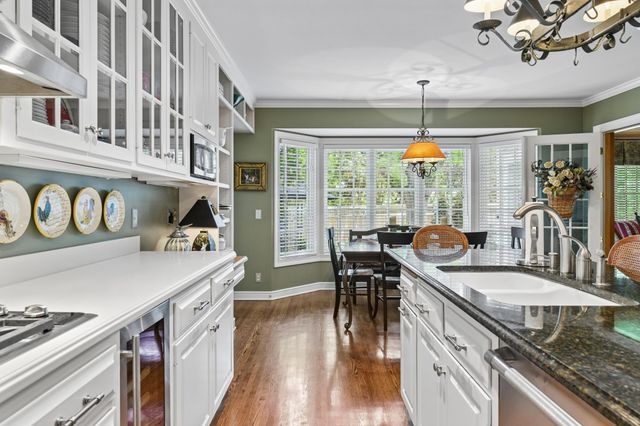 5011 Bruce Avenue, Edina, MN 55424