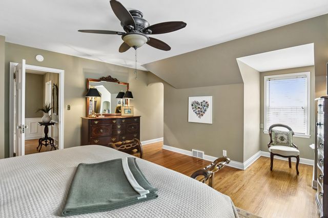 5011 Bruce Avenue, Edina, MN 55424