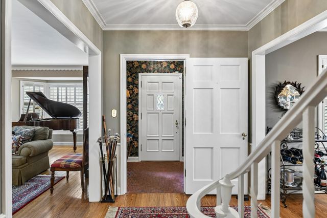 5011 Bruce Avenue, Edina, MN 55424