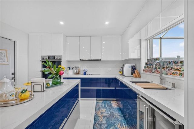 10712 Oak Lake Way, Boca Raton, FL 33498