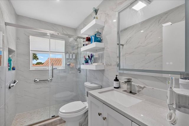 10712 Oak Lake Way, Boca Raton, FL 33498