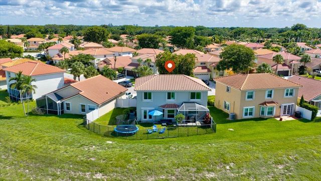 10712 Oak Lake Way, Boca Raton, FL 33498
