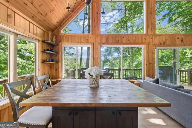 3250 Brandon Mill Road, Lakemont, GA 30552