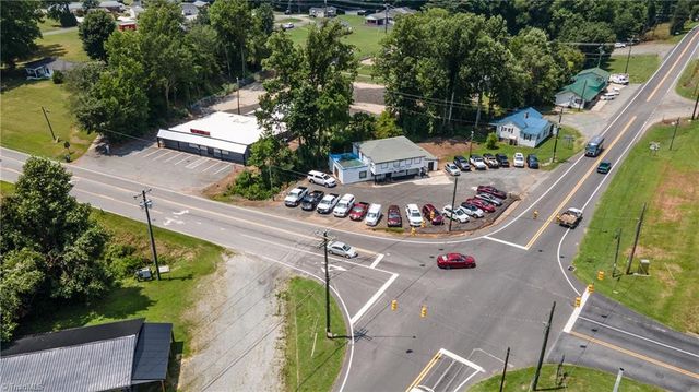 1020 NC Highway 65 W, Walnut Cove, NC 27052