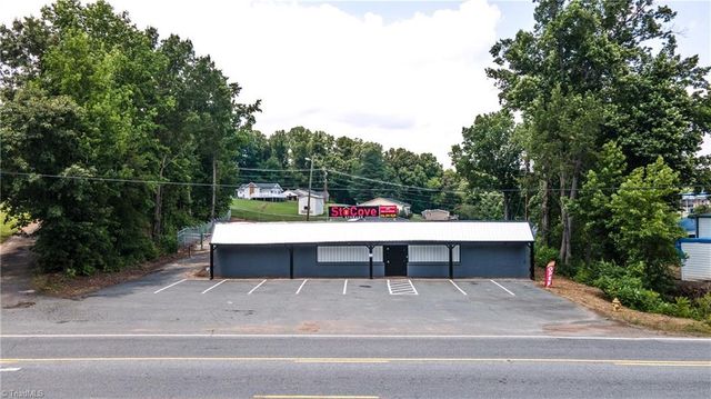 1020 NC Highway 65 W, Walnut Cove, NC 27052