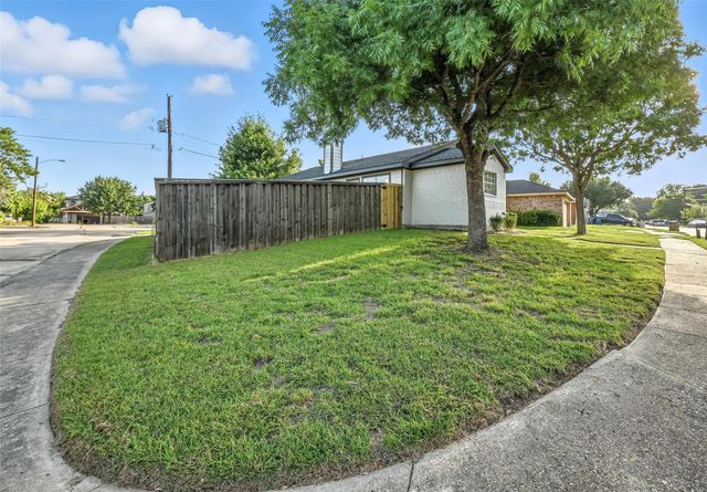10215 Shelburne Drive, Dallas, TX 75227