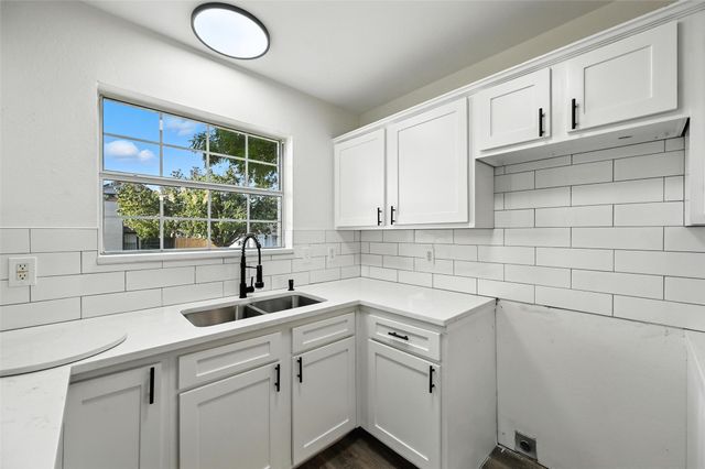 10215 Shelburne Drive, Dallas, TX 75227