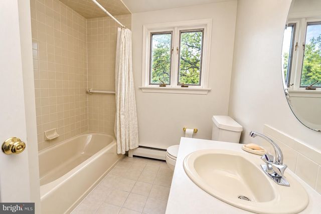 3016 BRAMBLING LN, Norristown, PA 19403