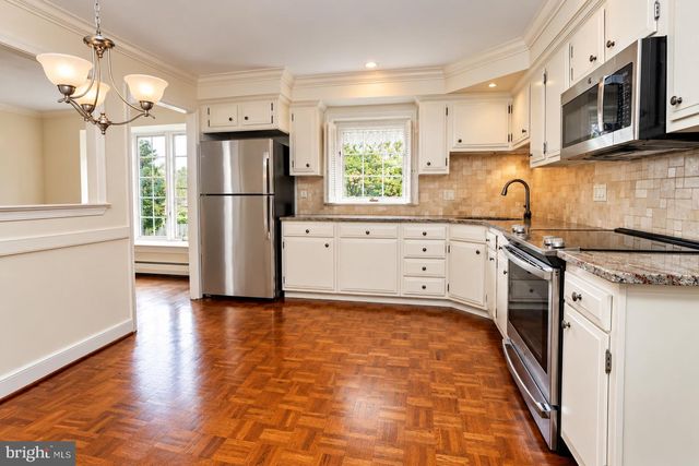 3016 BRAMBLING LN, Norristown, PA 19403