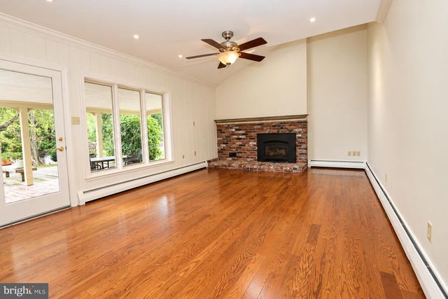 3016 BRAMBLING LN, Norristown, PA 19403