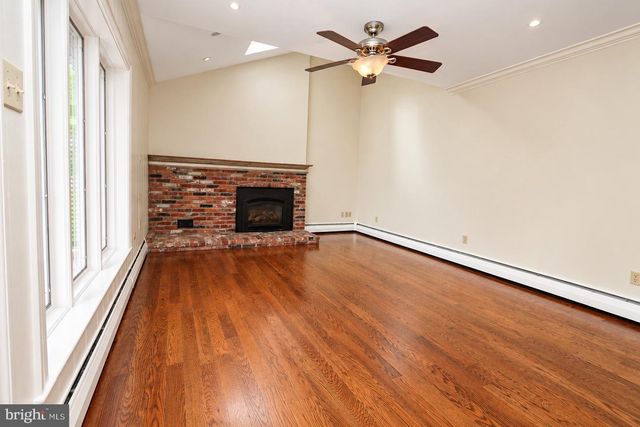 3016 BRAMBLING LN, Norristown, PA 19403