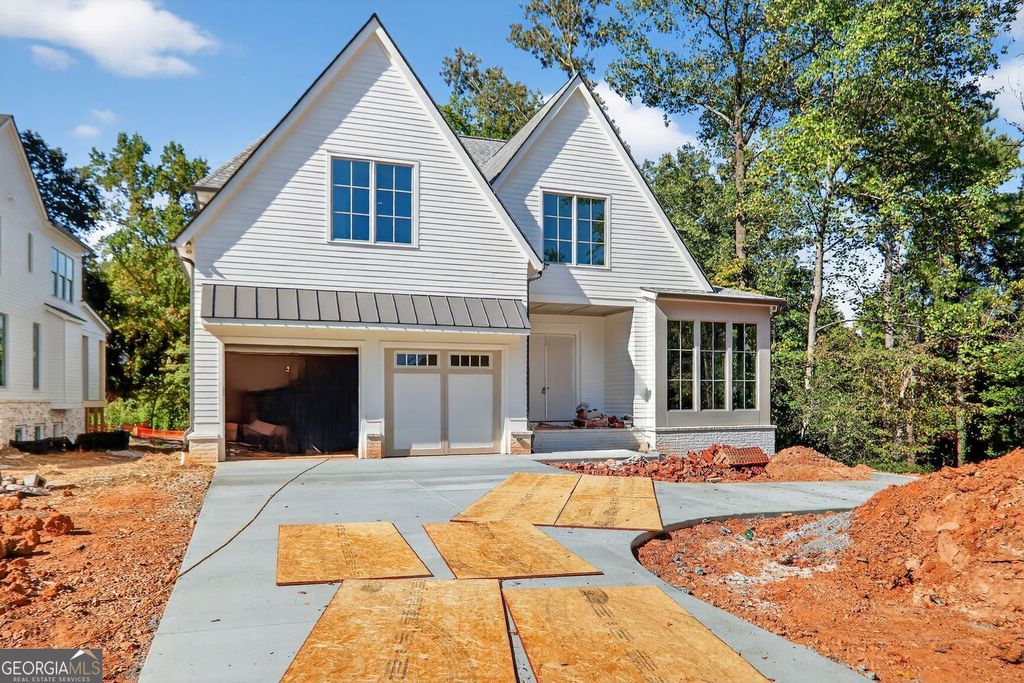 1887 Harts Mill Road NE, Chamblee, GA 30341