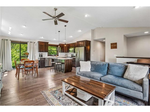541 Prairie Road, New Richmond, WI 54017