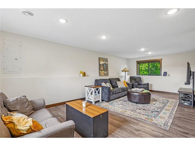 541 Prairie Road, New Richmond, WI 54017
