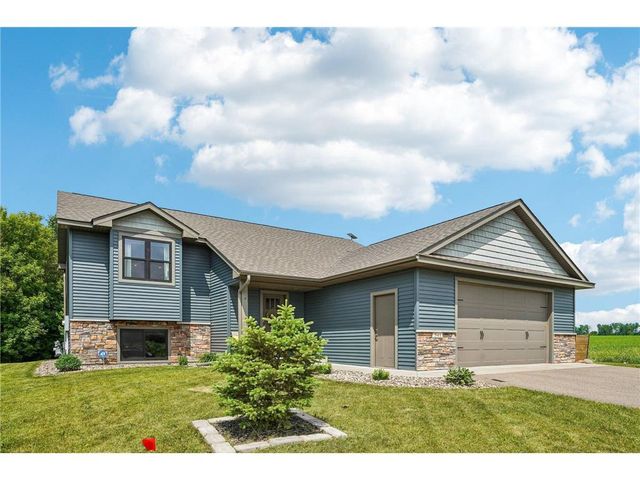 541 Prairie Road, New Richmond, WI 54017