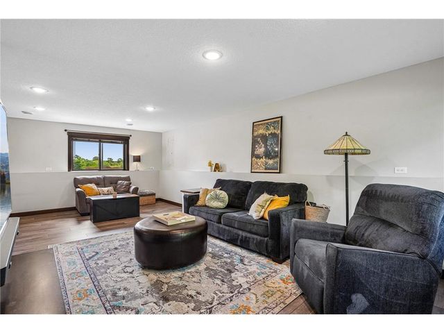 541 Prairie Road, New Richmond, WI 54017
