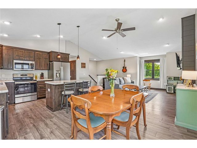 541 Prairie Road, New Richmond, WI 54017