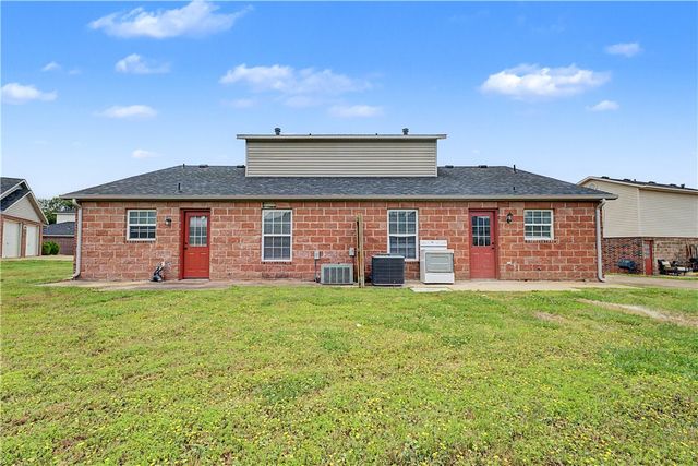 3306 SW Landau Court, Bentonville, AR 72712