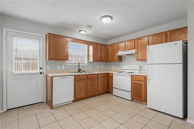 3306 SW Landau Court, Bentonville, AR 72712