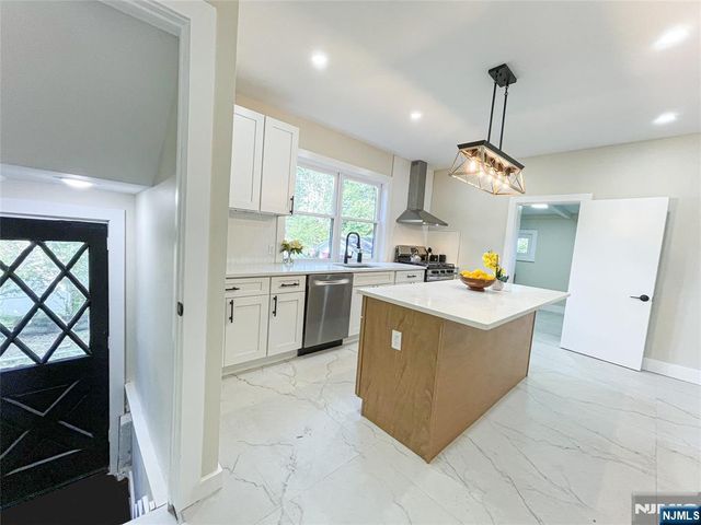 288 Gregory Avenue, West Orange, NJ 07052