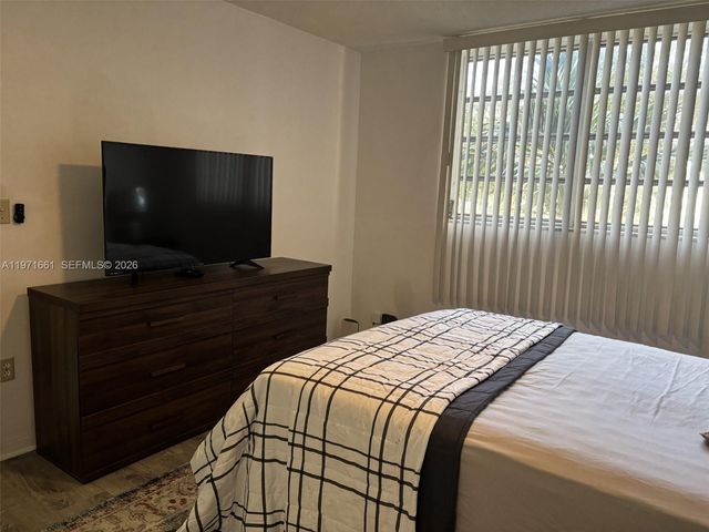 2903 Point East Drive K207, Aventura, FL 33160