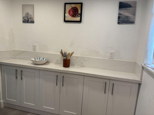 2903 Point East Drive K207, Aventura, FL 33160