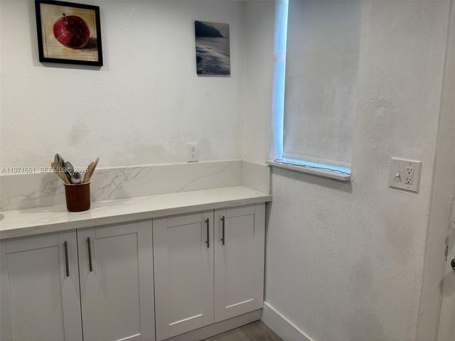 2903 Point East Drive K207, Aventura, FL 33160