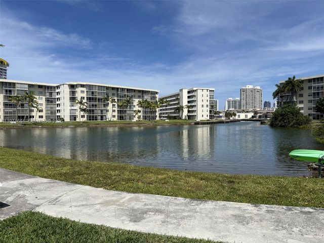 2903 Point East Drive K207, Aventura, FL 33160