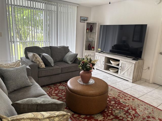 2903 Point East Drive K207, Aventura, FL 33160