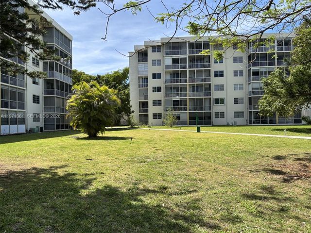 2903 Point East Drive K207, Aventura, FL 33160