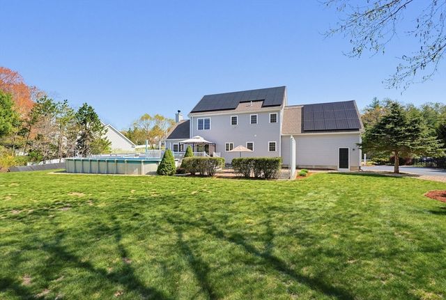 6 Forest Path, Hopedale, MA 01747