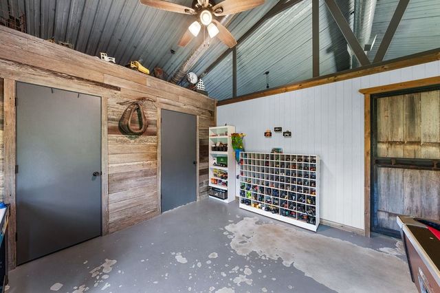 50 County Road 13200, Blossom, TX 75416