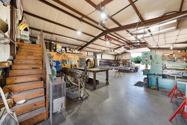 50 County Road 13200, Blossom, TX 75416